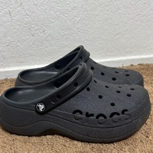 Crocs women’s 9 baya platform glitter clogs logo side